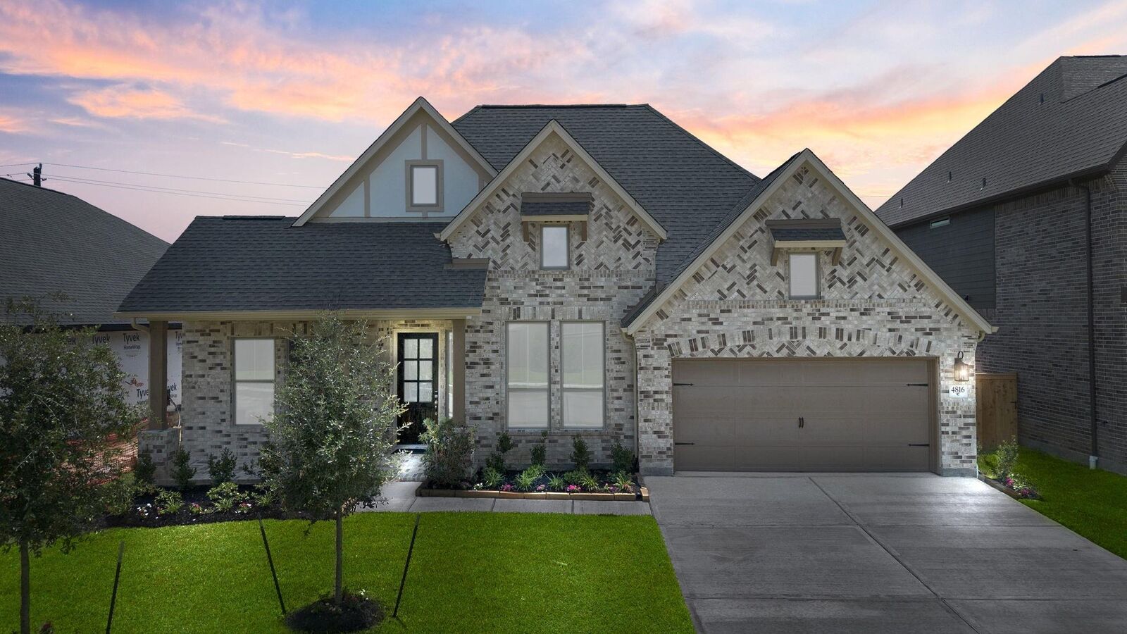 Property Photo: 4816 Blue Pearl Lane TX 77573
