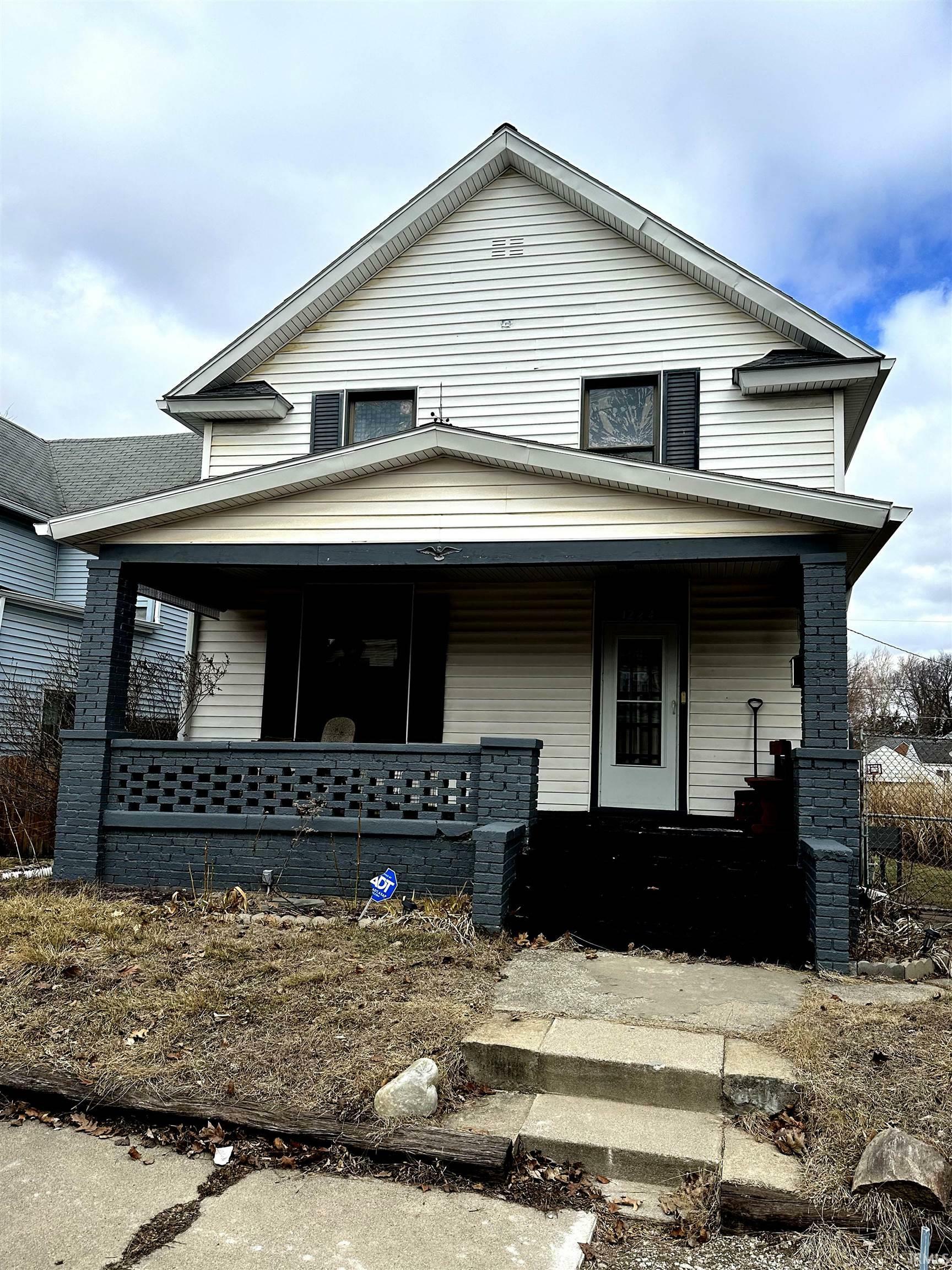 Property Photo:  1224 Sinclair Street  IN 46808 