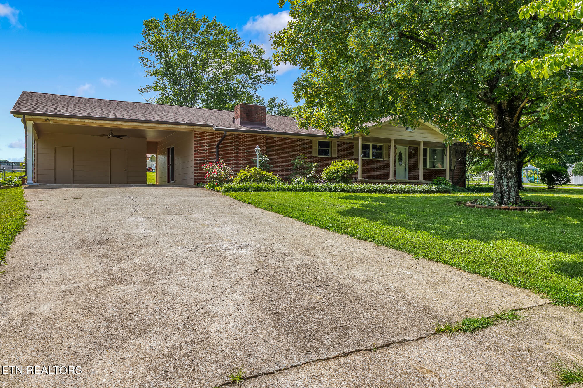 Property Photo:  153 Co Rd 260  TN 37303 