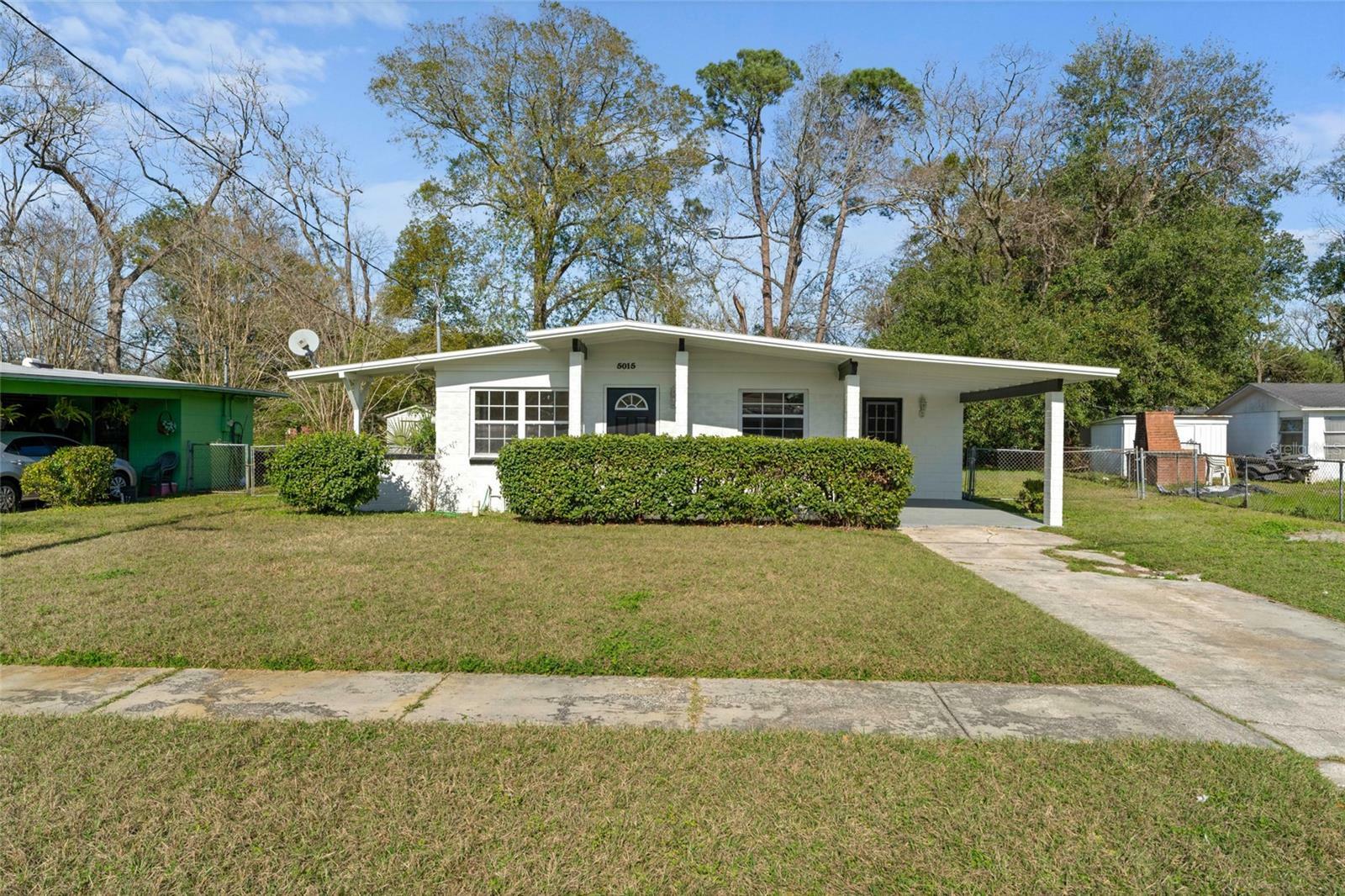 Property Photo: 5015 Lincoln Circle N FL 32209