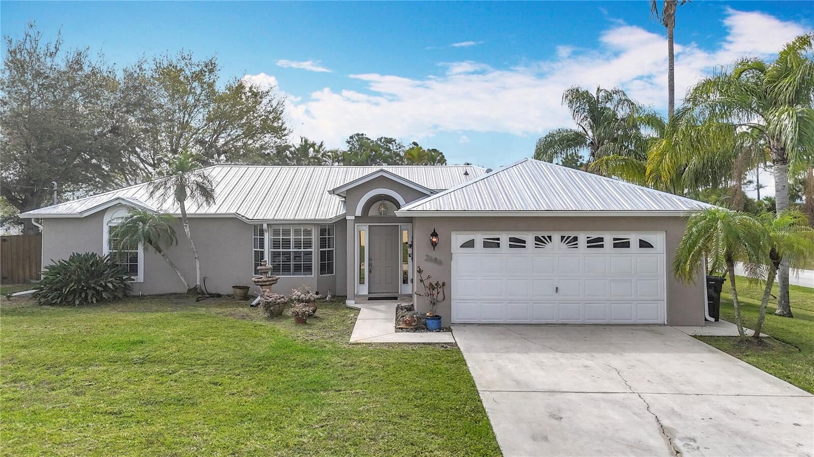 Property Photo:  2686 SW Fairgreen Road  FL 34987 