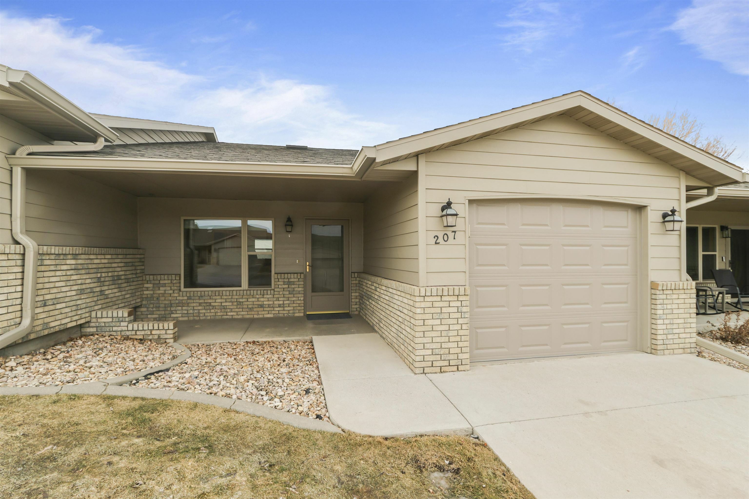 207 Yellowstone Place  Spearfish SD 57783 photo