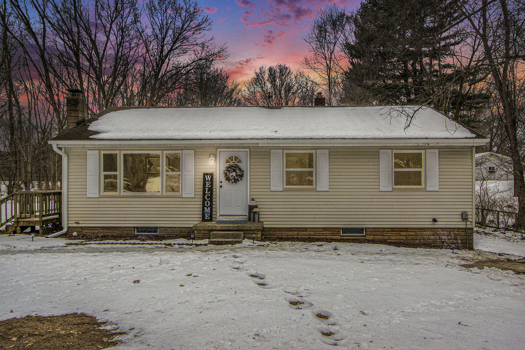 Property Photo: 921 N 2nd MI 49009