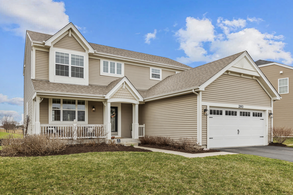 Property Photo: 293 Willington Way IL 60543