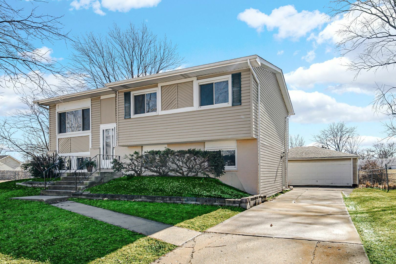 339 Gehrig Circle  Bolingbrook IL 60440 photo