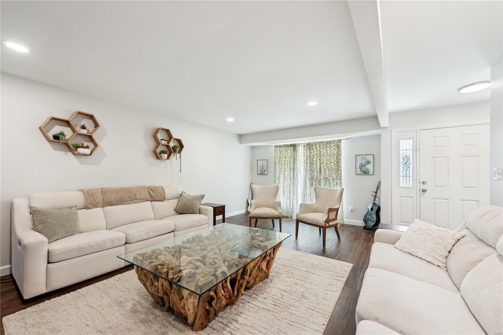 861 Forest Village Drive  Ballwin MO 63021 photo