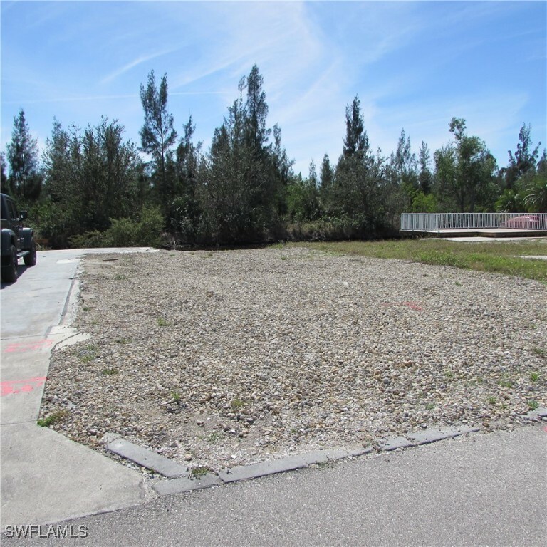 Property Photo:  4937 Cobiac Drive  FL 33956 