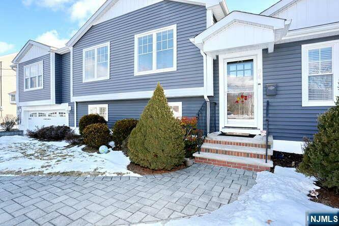 Property Photo:  94 Longview Drive  NJ 07463 