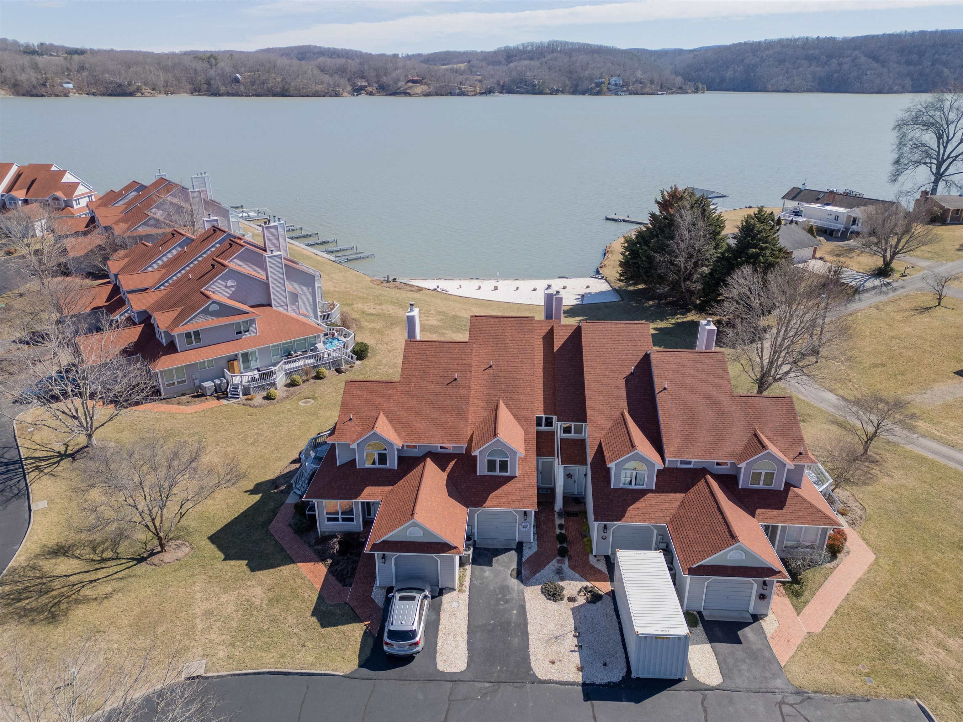 Property Photo: 4580 Mallard Point Way VA 24084