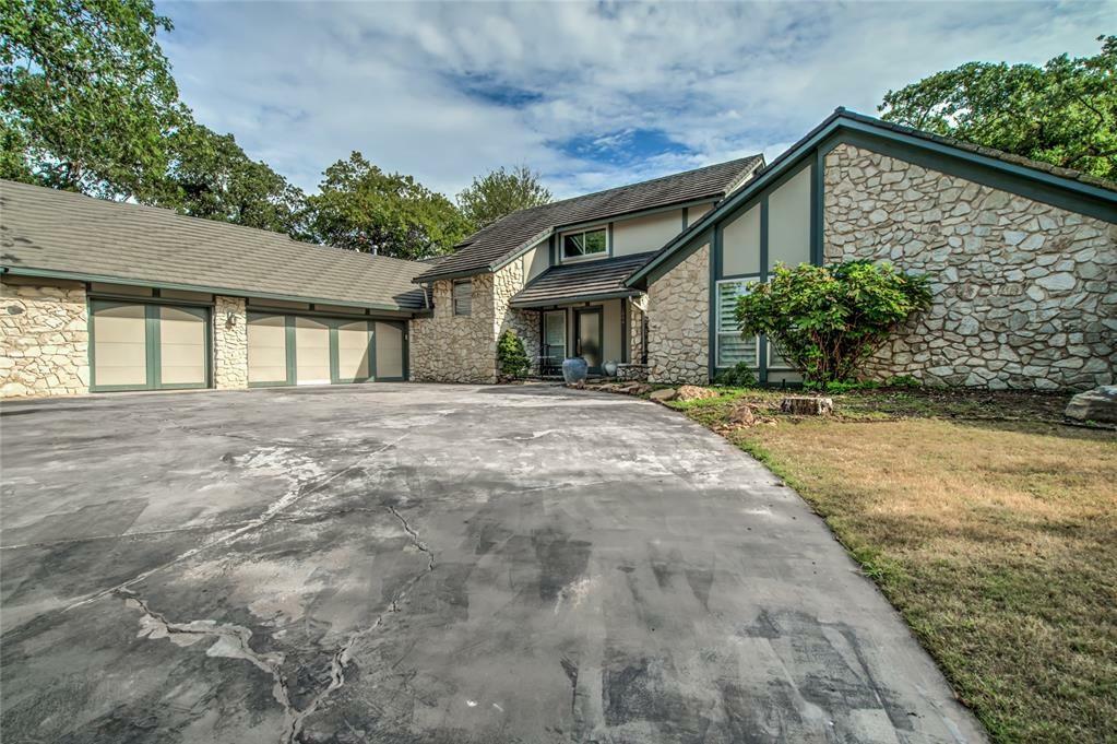 Property Photo: 1004 Oak Tree Drive OK 73025