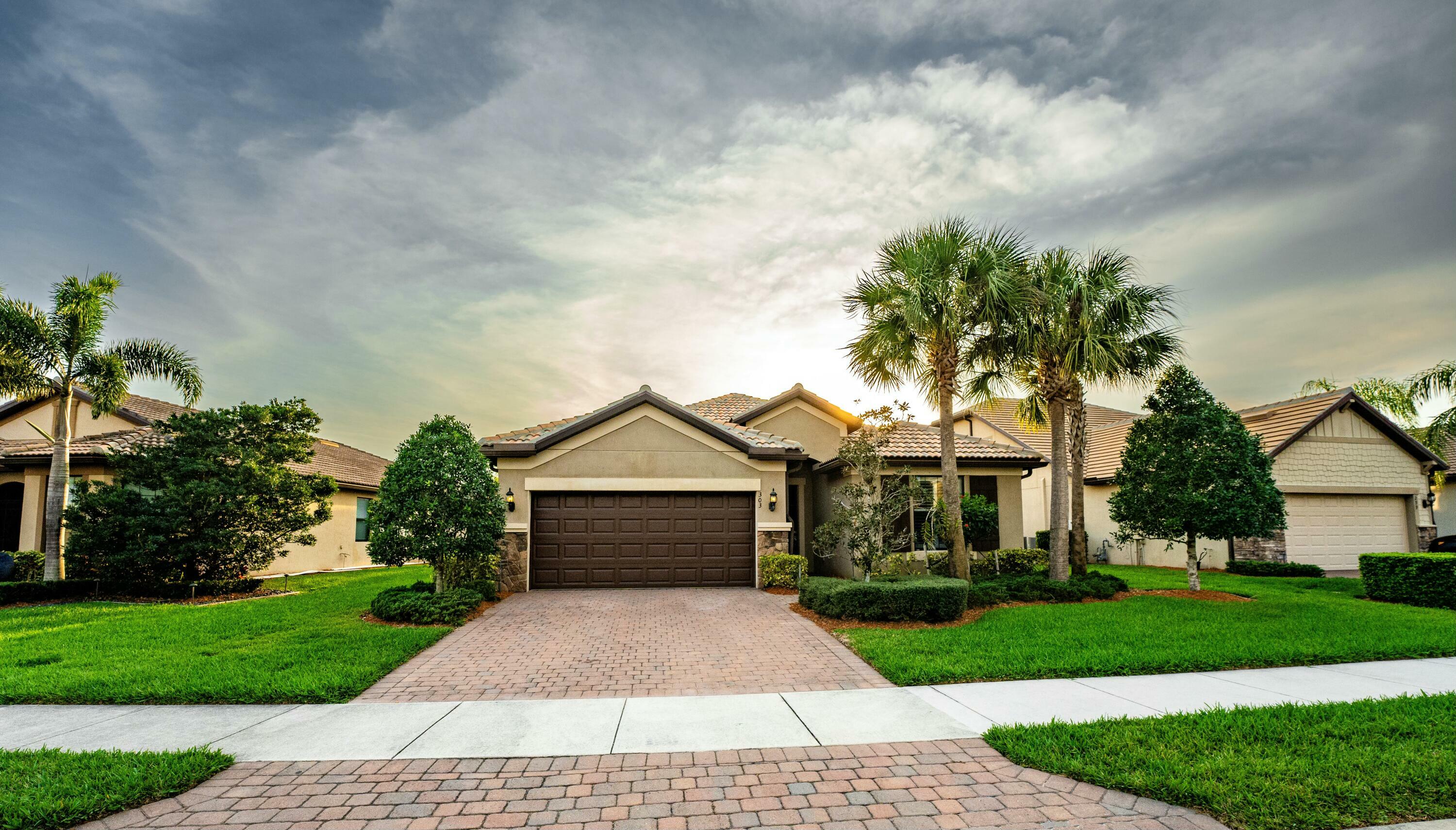 Property Photo: 303 SE Courances Drive FL 34984