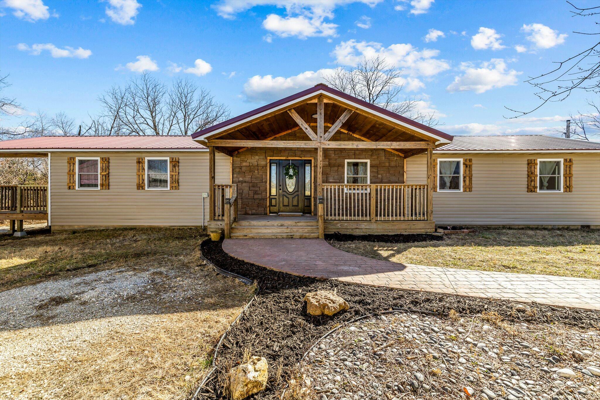 Property Photo: 309 E Hill Street MO 65717