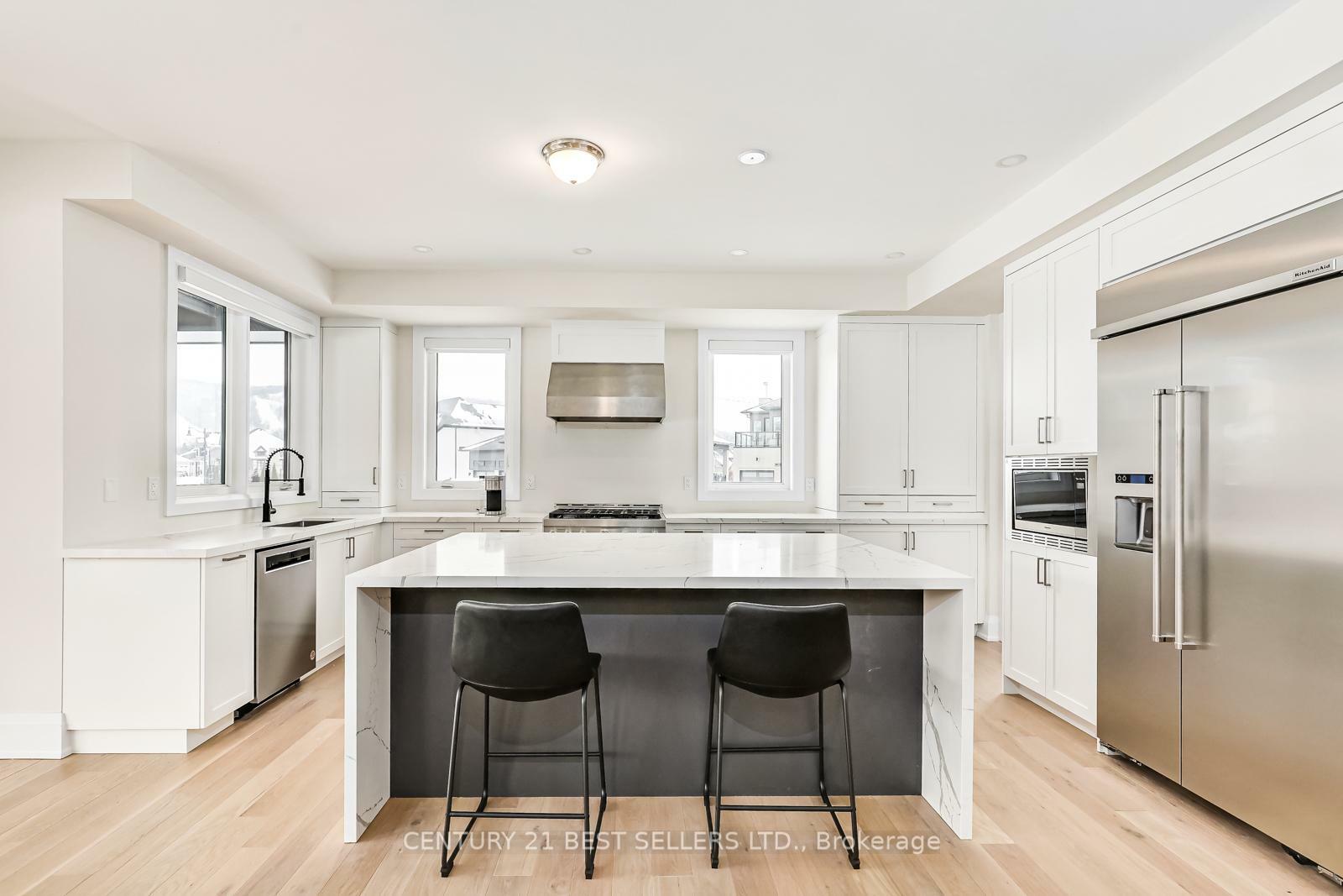Photo de la propriété: 117 Stoneleigh Dr ON L9Y 0Z4