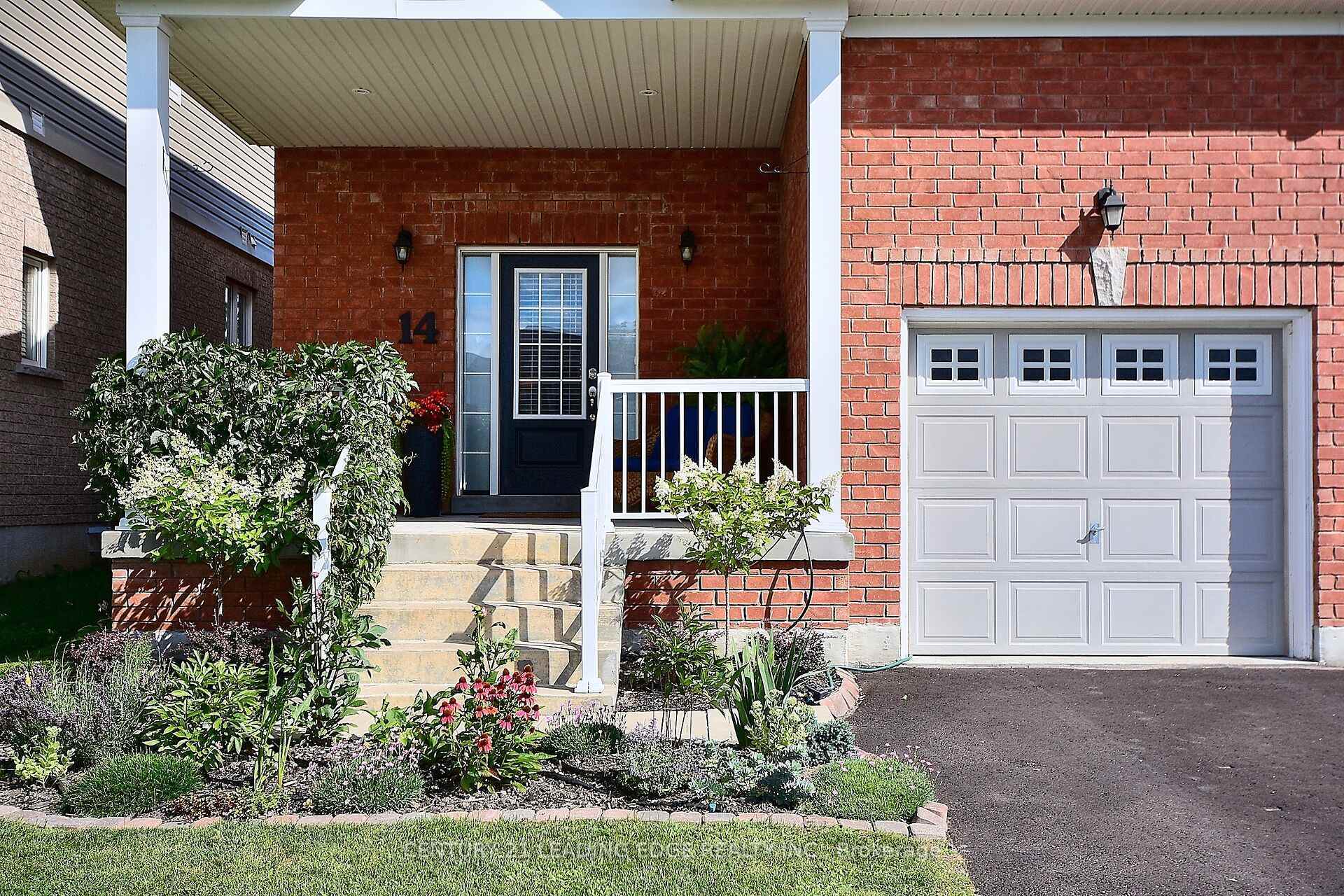 Photo de la propriété: 14 Rennie Street ON L0C 1H0