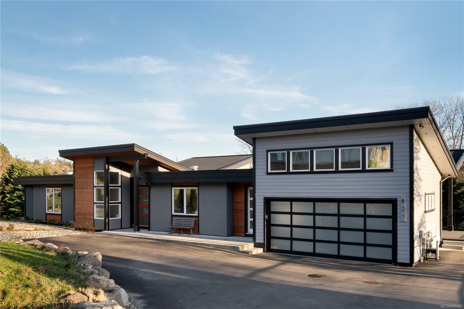 Property Photo: 827 Royal Oak Ave BC V8X 3T3