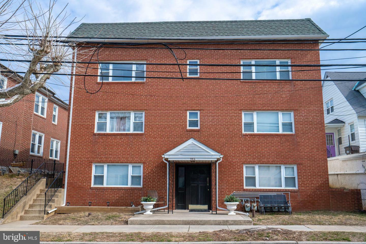 Property Photo: 346 W 6th Avenue 1A PA 19428