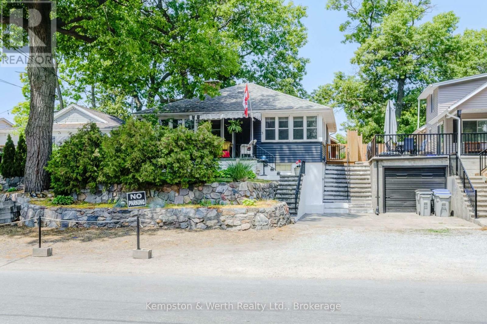 Property Photo: 3 Elmwood Avenue ON N0M 1T0