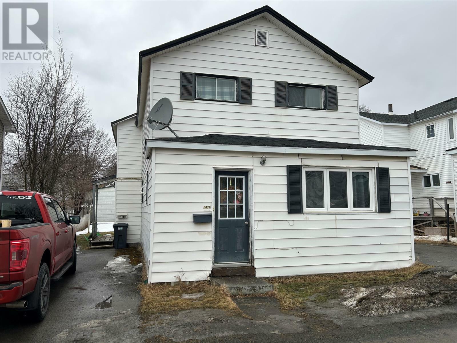 142 Lincoin Road 1,2,3,4  Grand Falls/Winsor NL A2A 1P4 photo