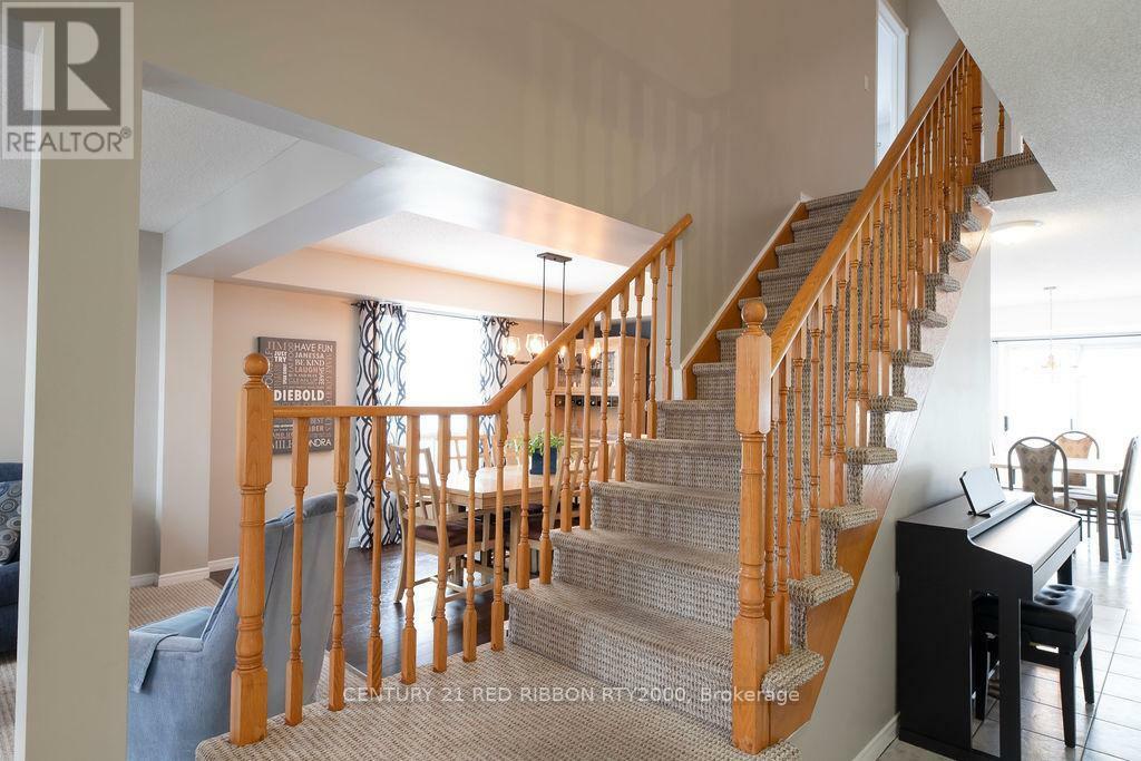Property Photo: 229 Marla Court ON N7G 4L8