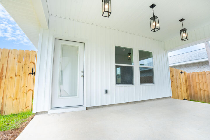 Property Photo:  110 2nd Avenue  FL 32579 