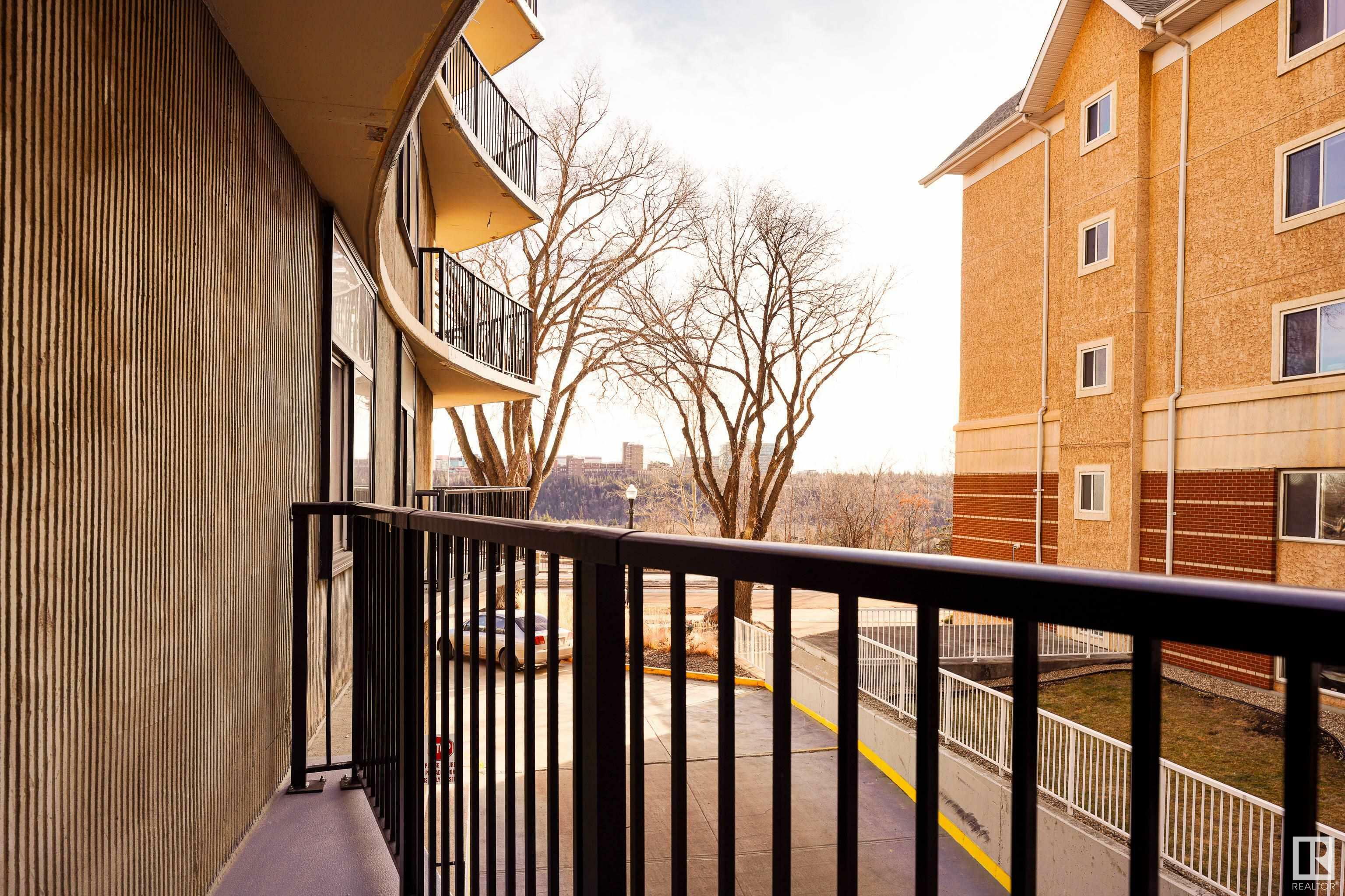 Property Photo: 11710 100 Avenue NW 204 AB T5K 2G3