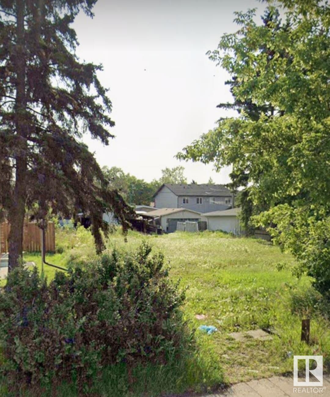 Property Photo:  13117 66 Street NW  AB T5C 0A9 