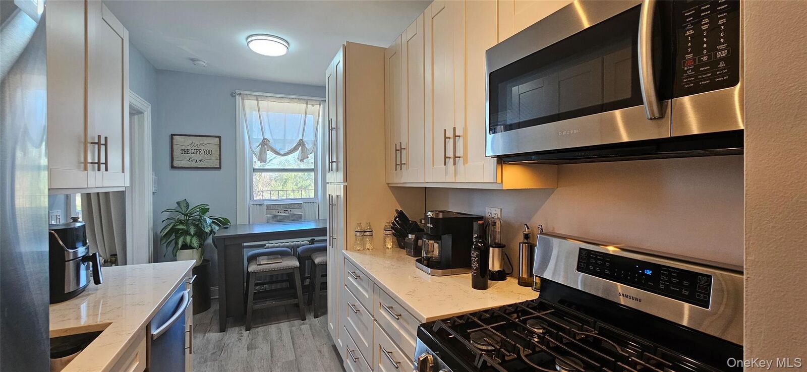 Property Photo:  445 Gramatan Avenue Gc2  NY 10552 