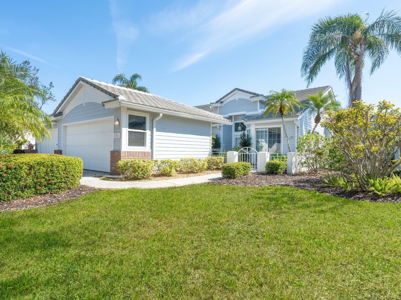 Property Photo:  6316 Walton Heath Place  FL 34201 