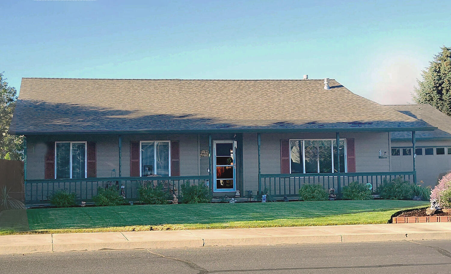 Property Photo: 2630 SW Indian Avenue OR 97756