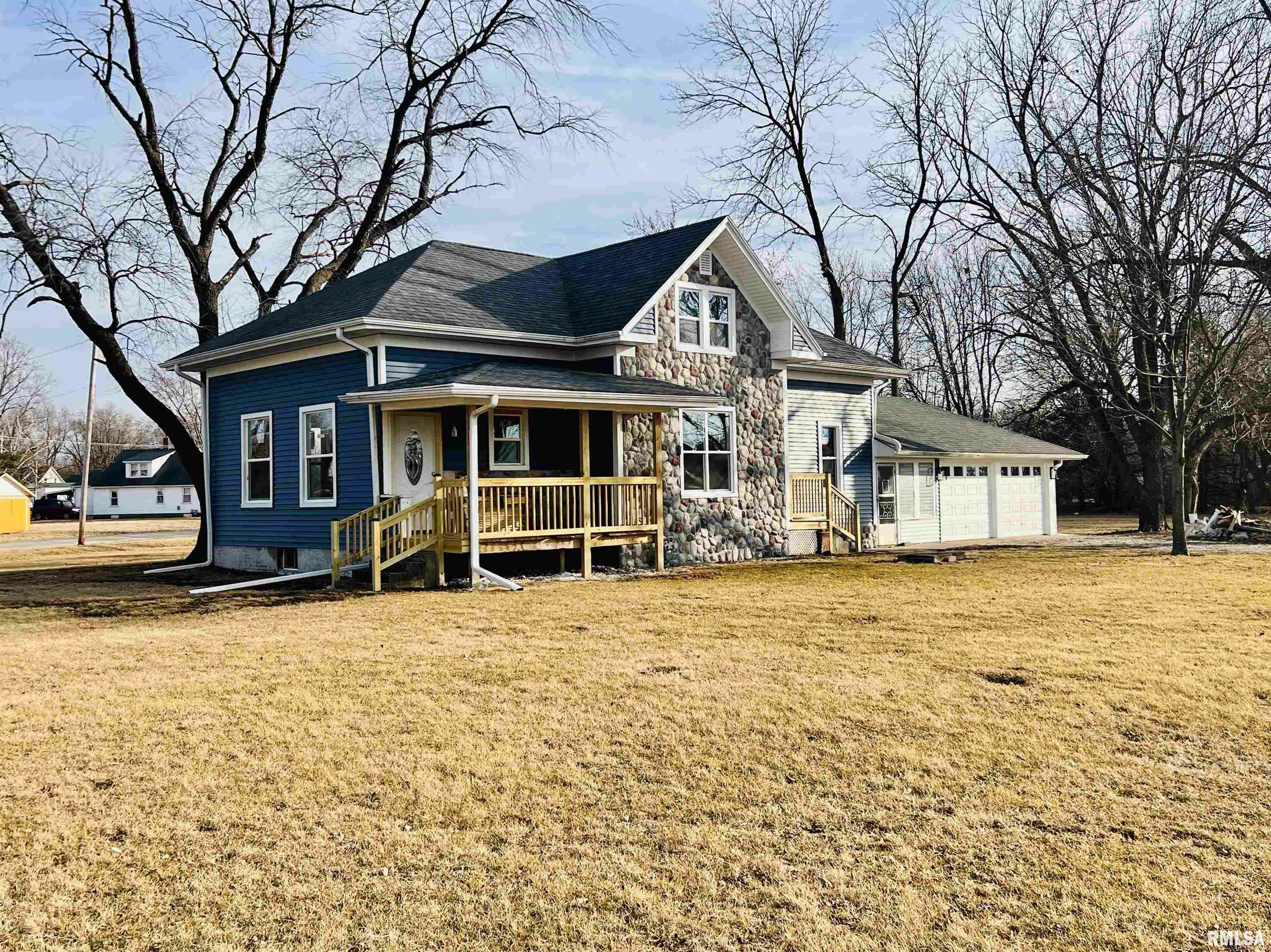 Property Photo: 108 S Main Street IL 61488