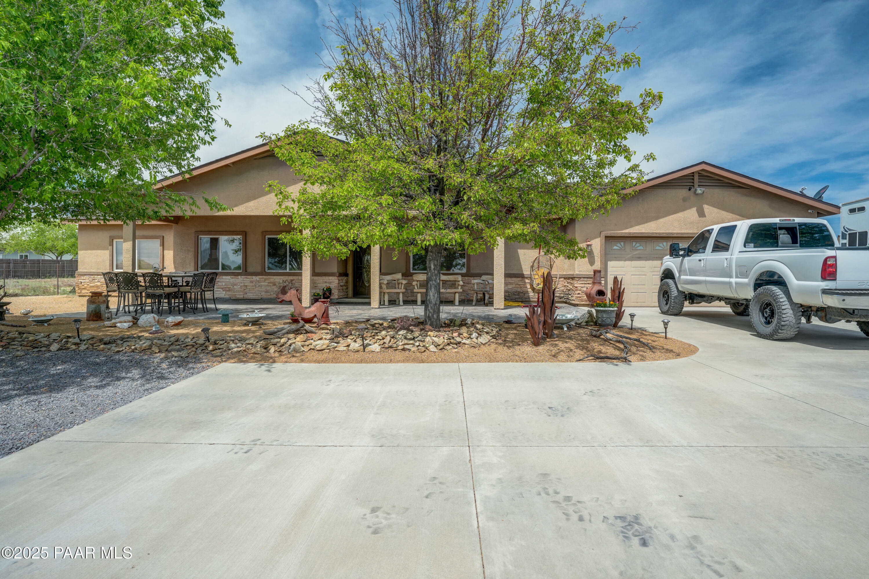 Property Photo:  2220 N Resting Place  AZ 86323 