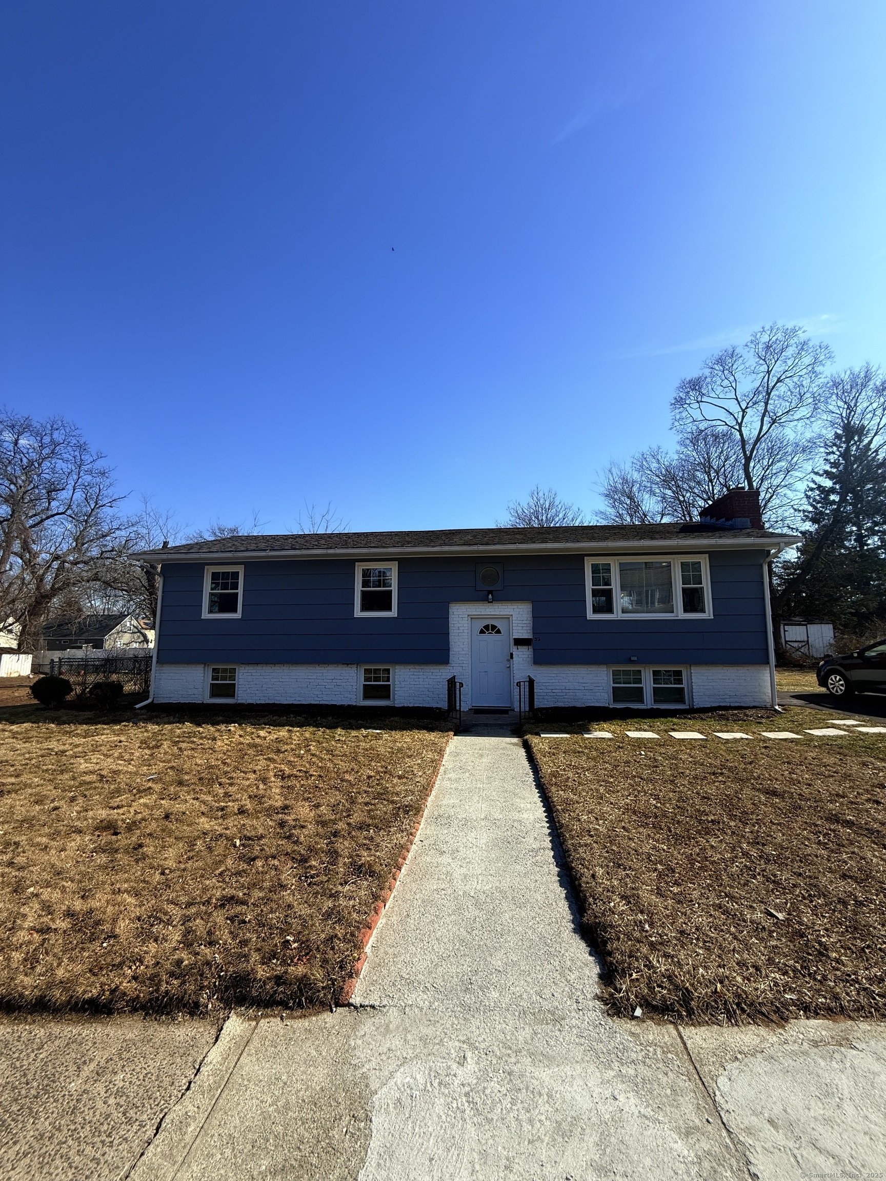 Property Photo:  32 Maple Street Floor 1  CT 06516 