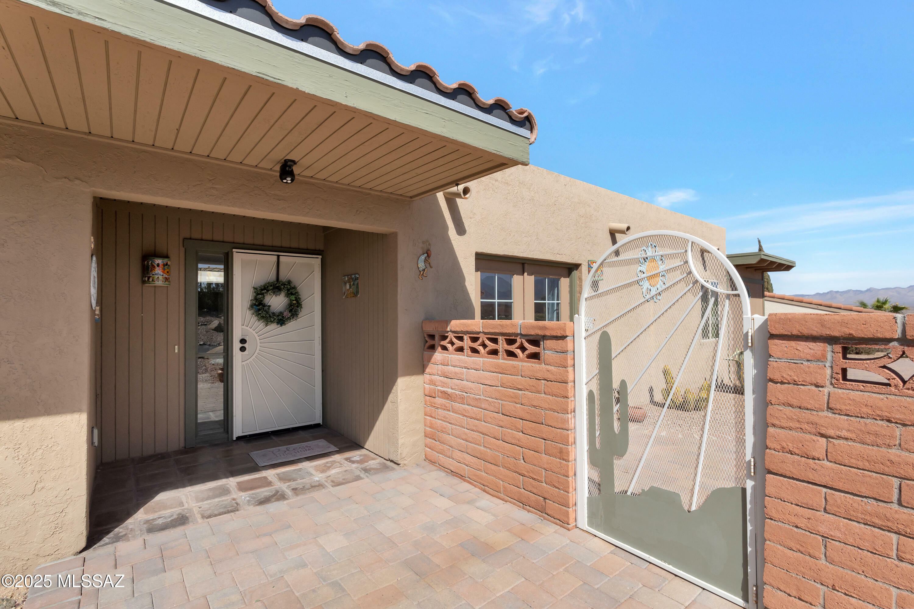 Property Photo:  1251 W Calle Serrano  AZ 85622 