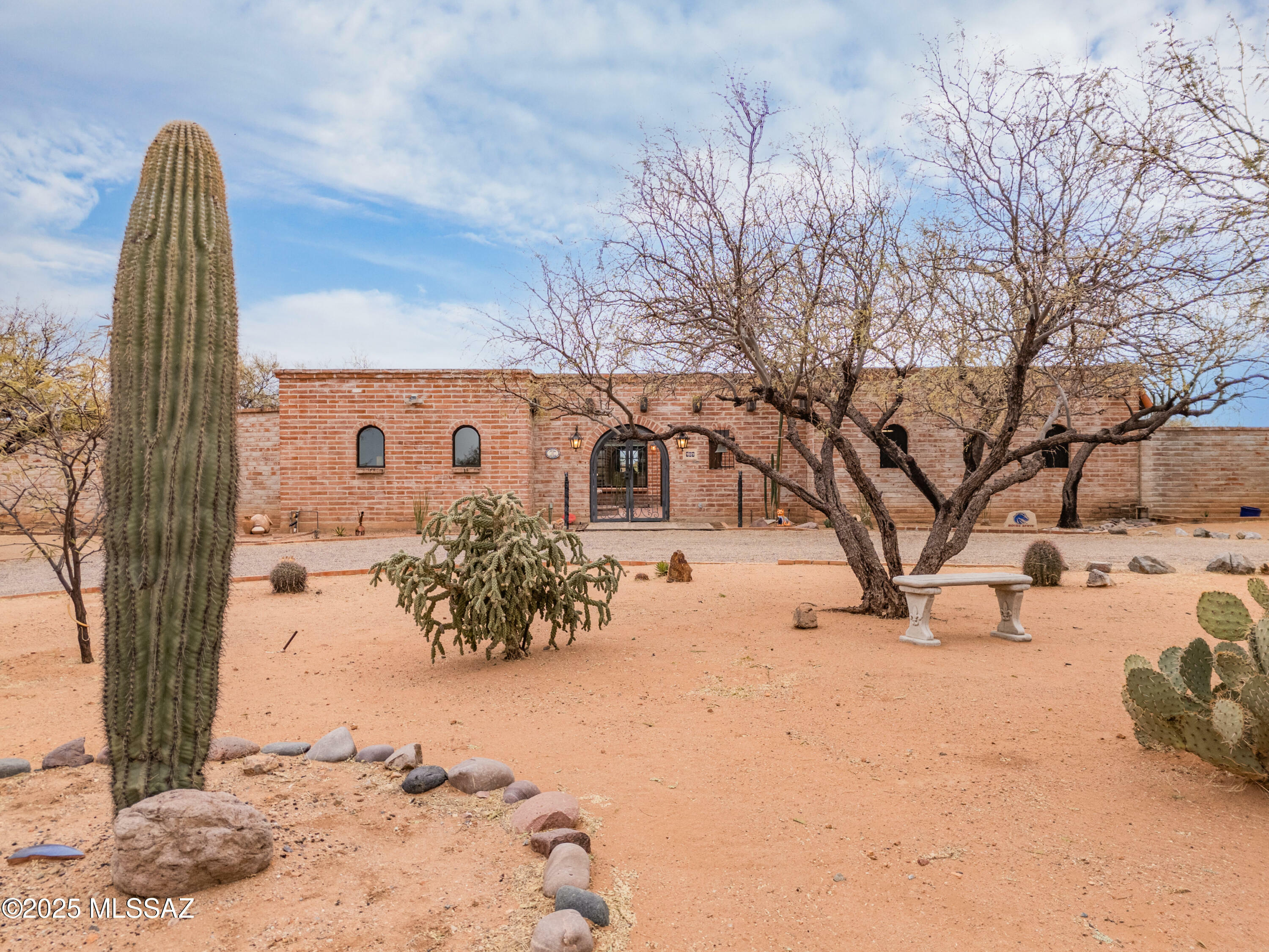 Property Photo: 909 W Mission Twin Buttes Road AZ 85622