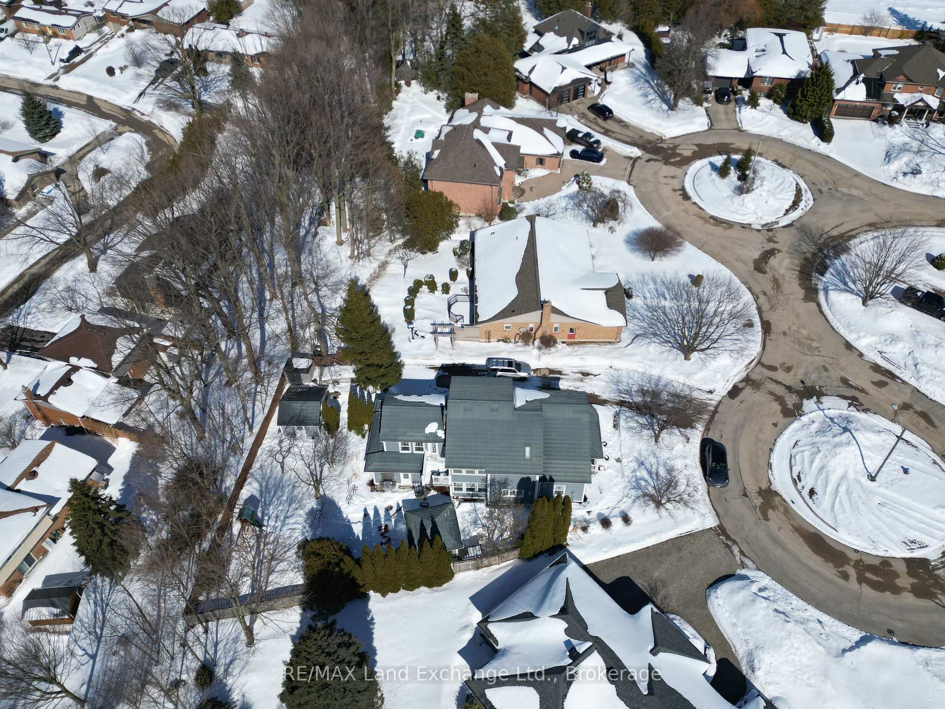 10 Manor Wood Cres  Kincardine ON N2Z 1C1 photo