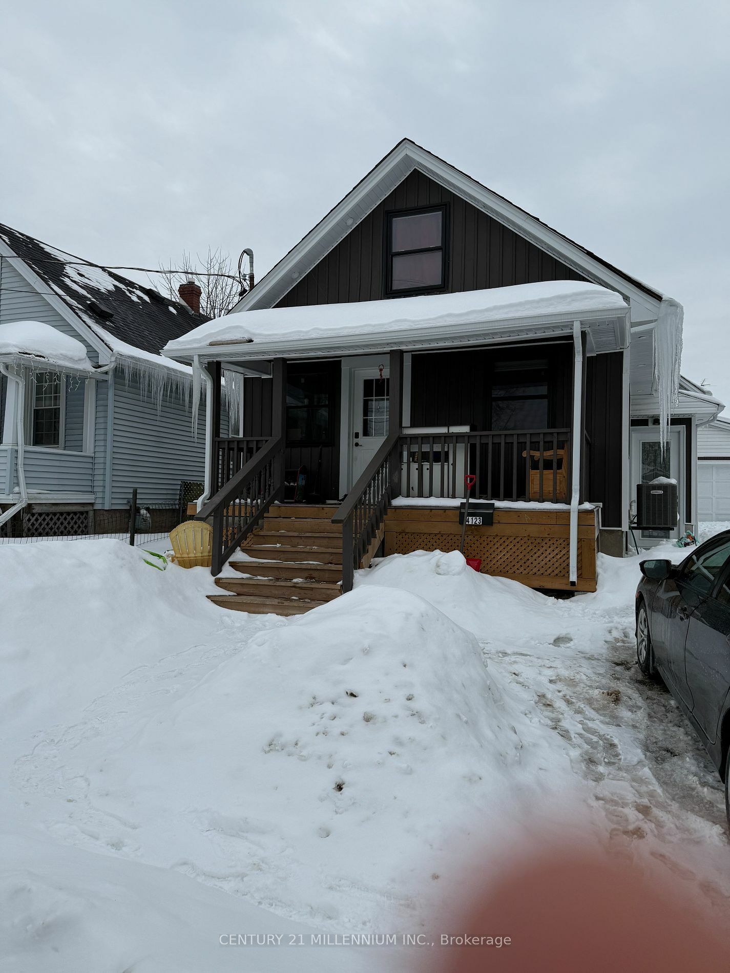 4123 Hickson Ave  Niagara Falls ON L2E 3K1 photo