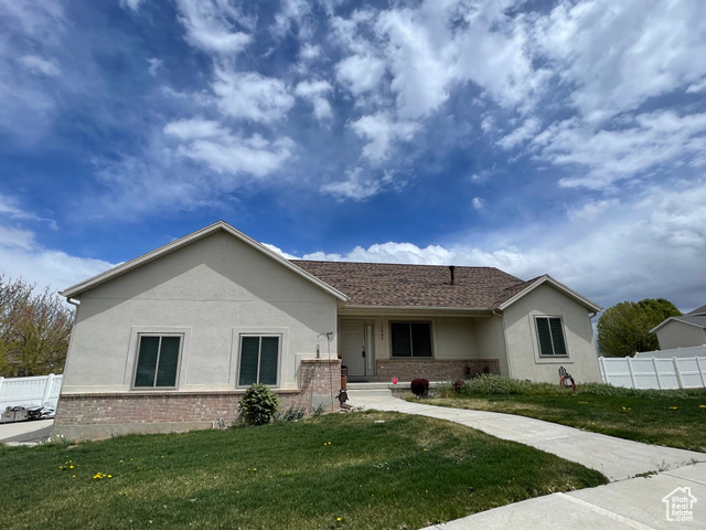 Property Photo: 13947 S Emmeline Dr UT 84096