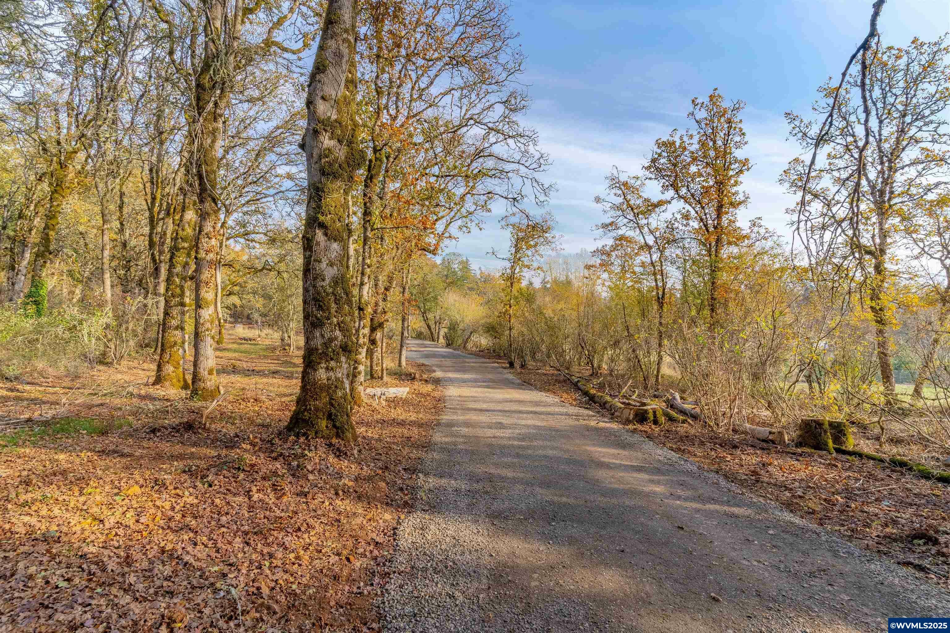 Property Photo: 2881 Forest Haven Wy S OR 97302