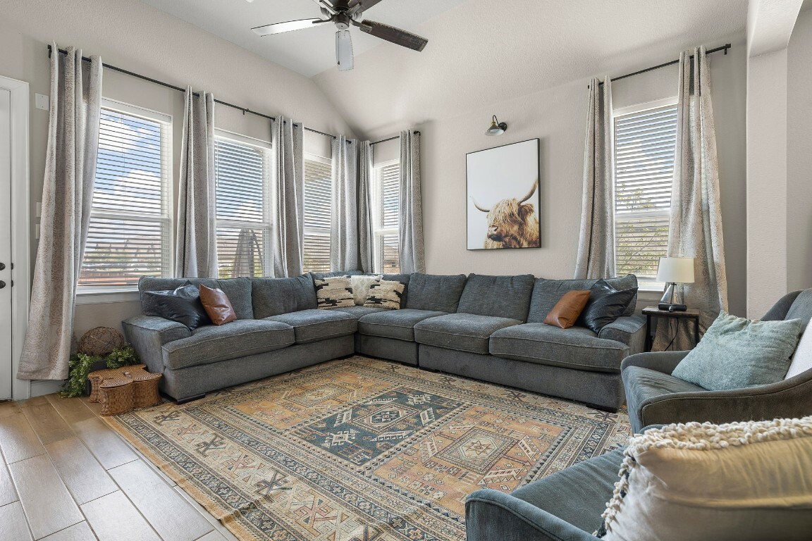 Property Photo: 333 Barrel Bend TX 78628