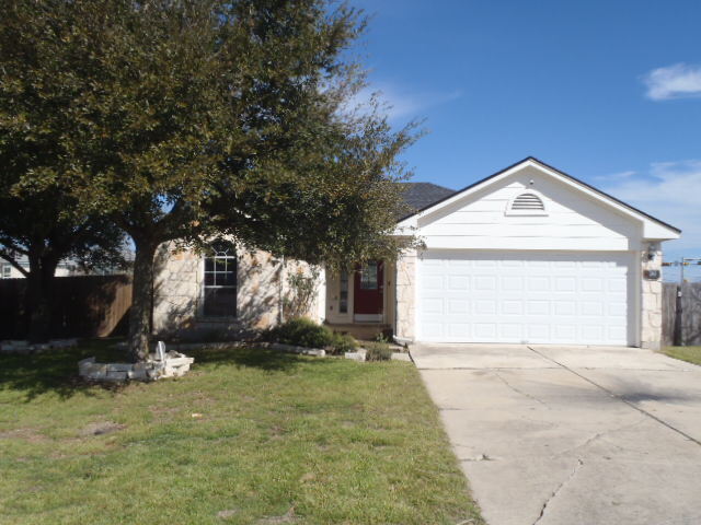 Property Photo: 360 Atlantis TX 78640