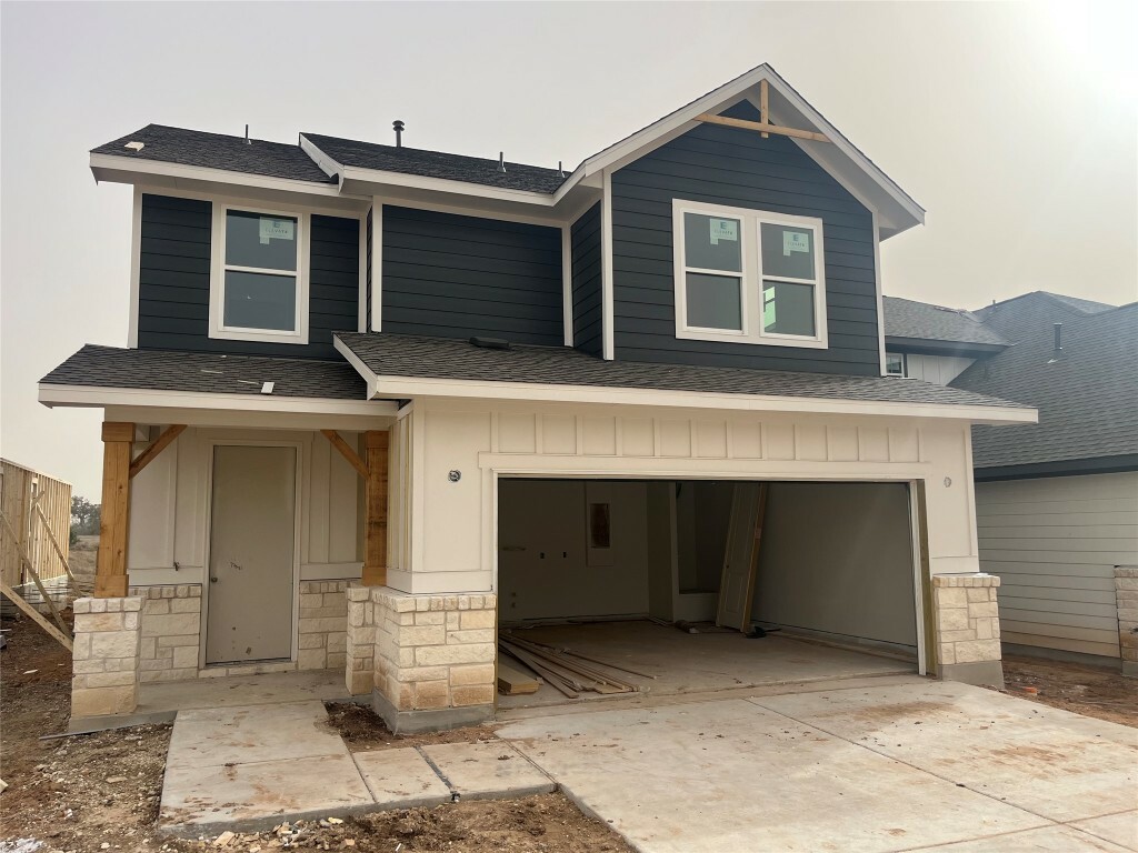 Property Photo: 232 Denali Way TX 78620