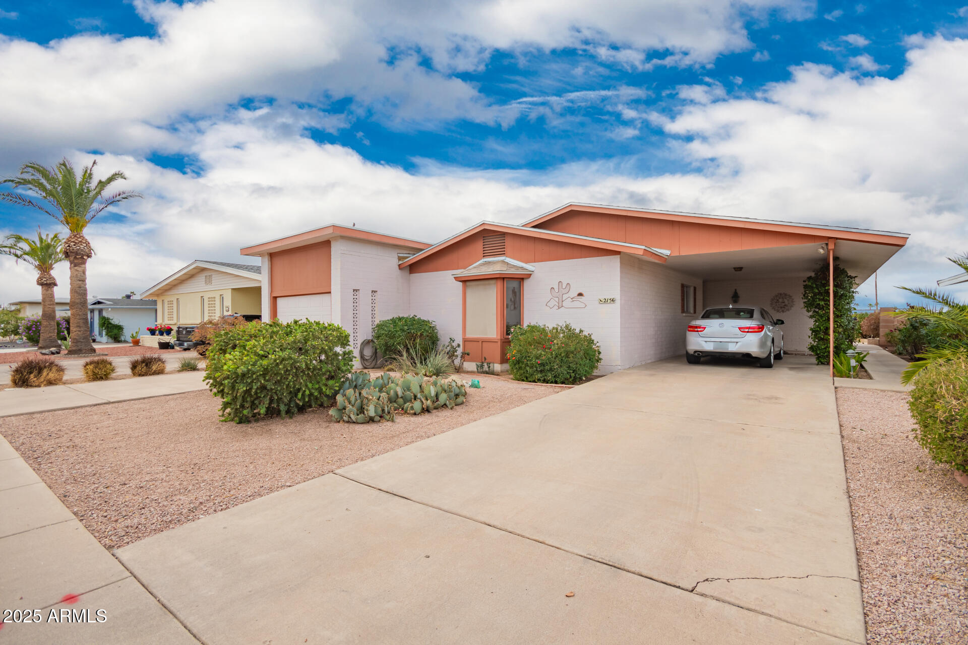 Property Photo: 2156 N Middlecoff Drive AZ 85215