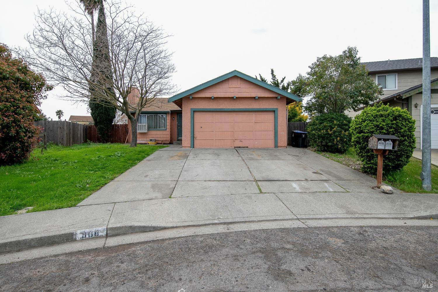 Property Photo:  908 Hidden Cove Way  CA 94585 