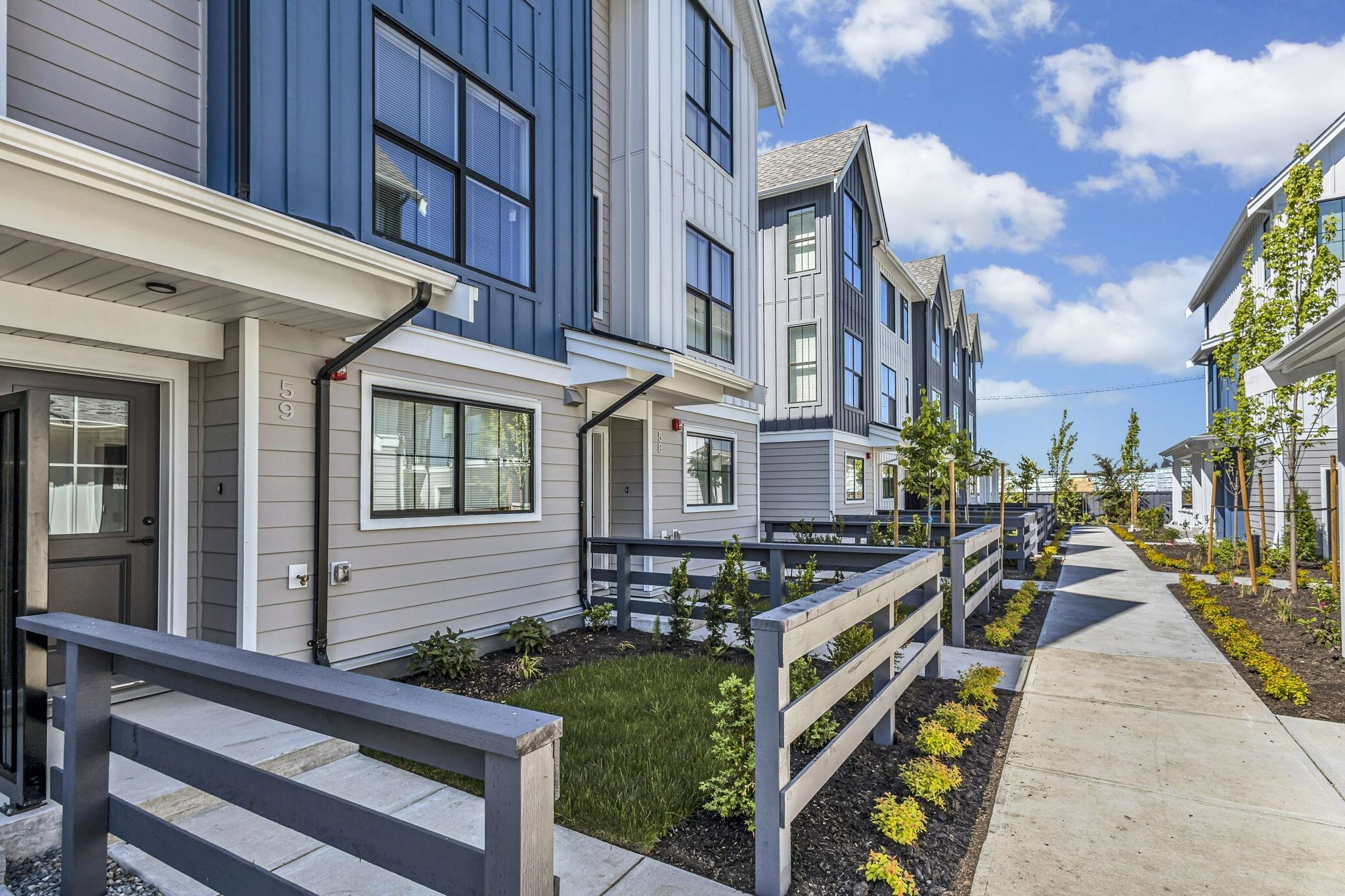 Photo de la propriété: 488 Furness Street 59 BC V3M 0M1