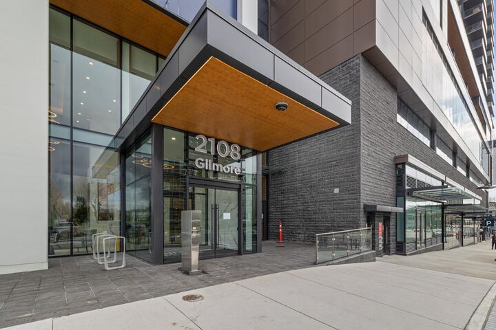 Property Photo: 2108 Gilmore Avenue BC V5C 0N8