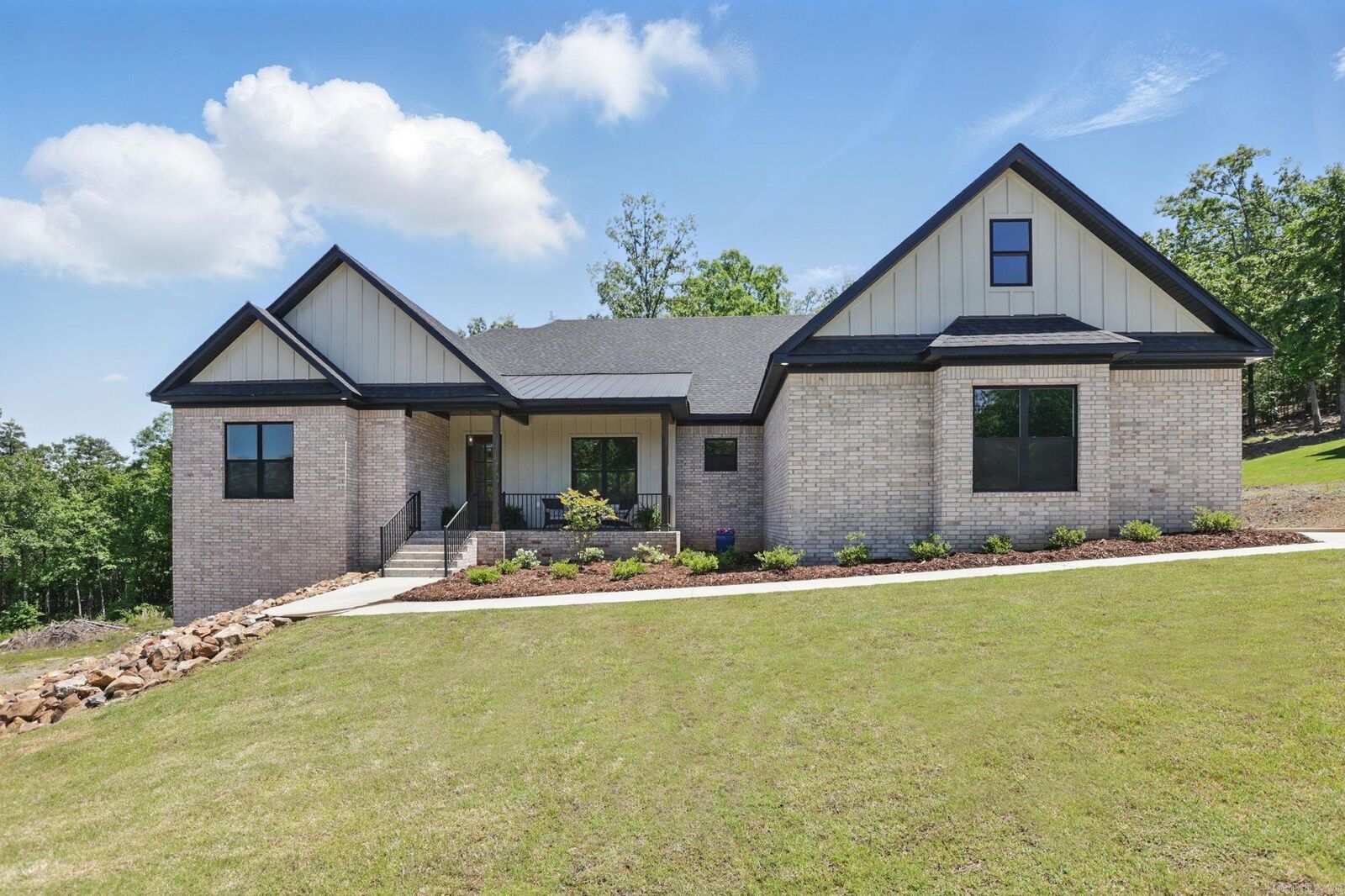 Property Photo: 19020 Waterview Meadow Lane AR 72135