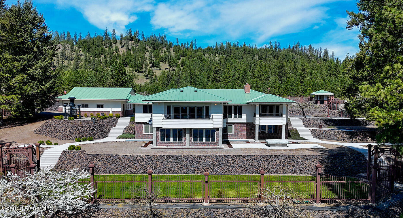 Property Photo: 111 Greggs Road WA 99156