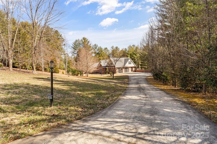 Property Photo: 1441 Southpointe Drive 249 NC 28655