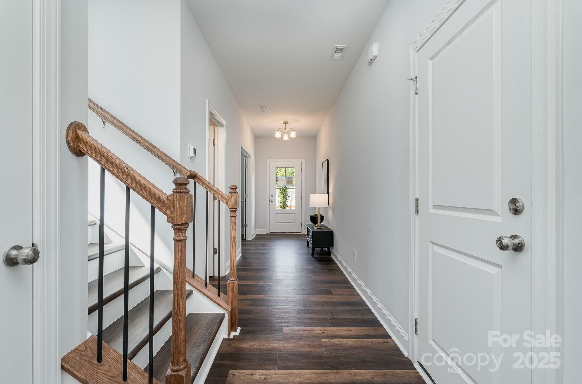 Property Photo:  1809 Country Club Road  NC 107577 