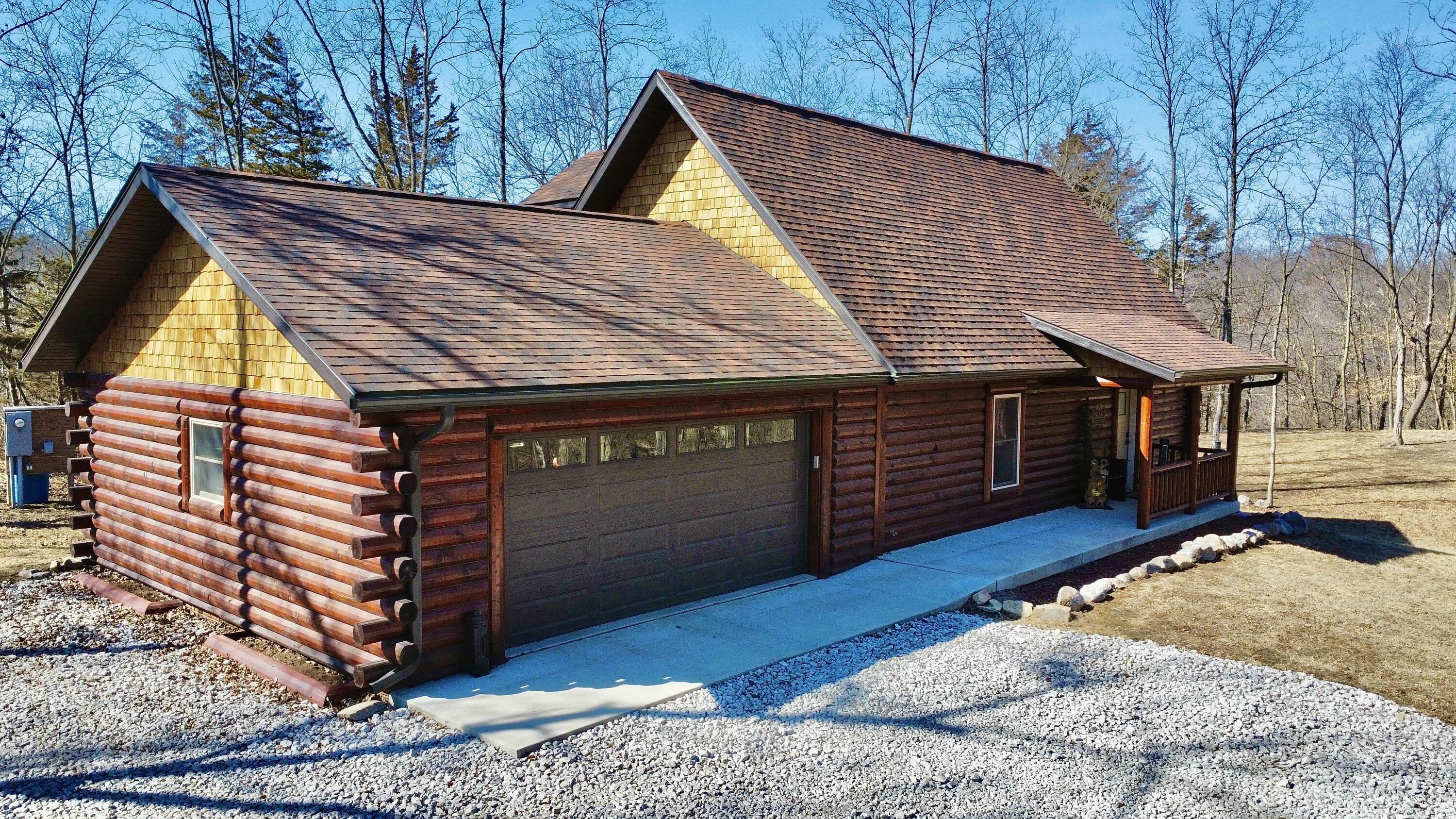 Property Photo: 1013 220th Street IA 50212